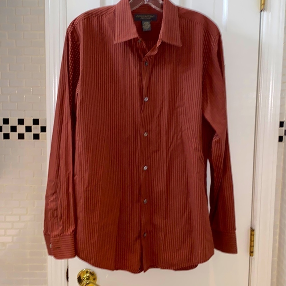 Banana Republic cotton stretch brick red and white pinstripe shirt. Size Large.
